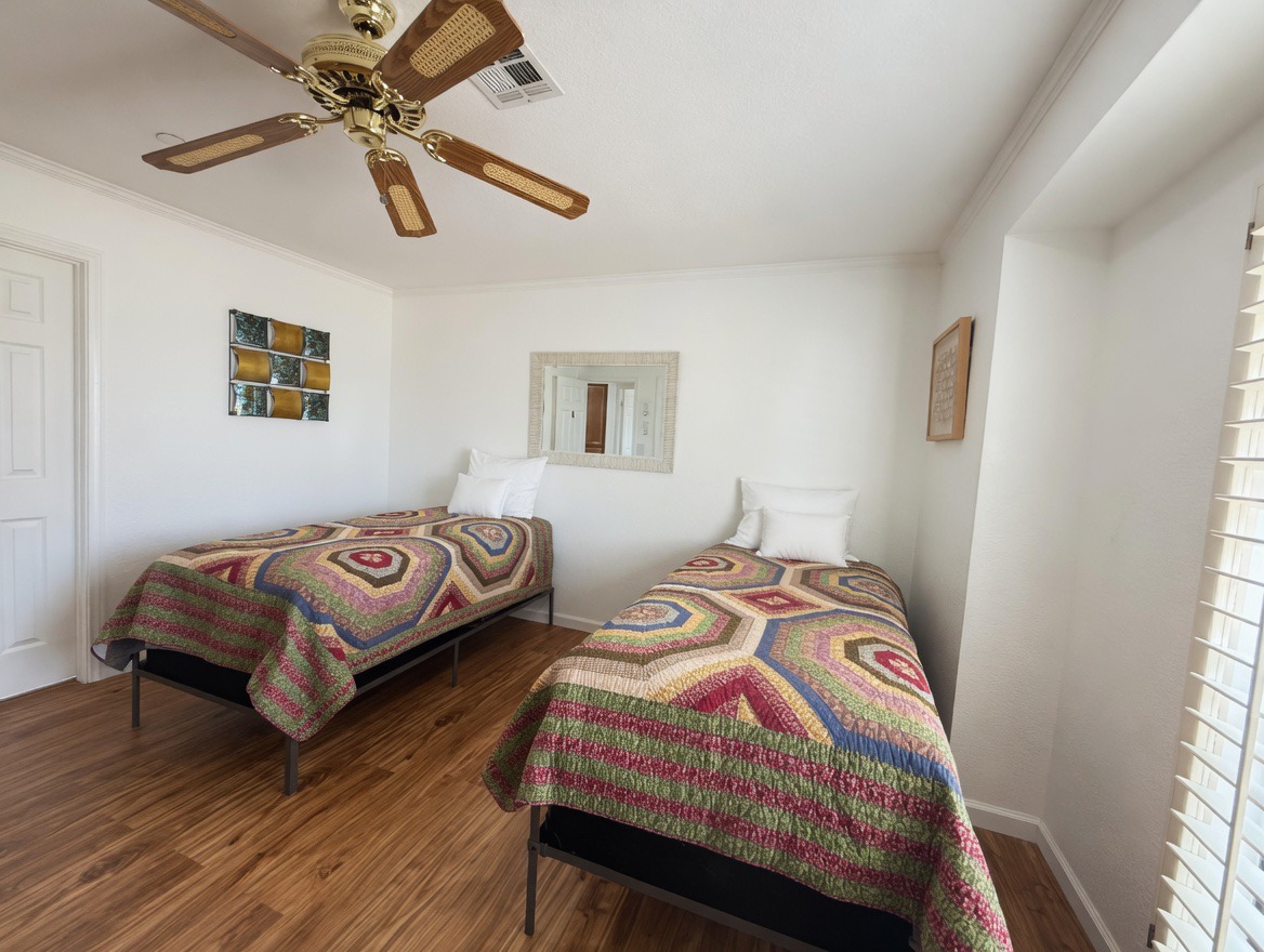Bedroom with two twin beds